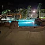 Ξενοδοχείο Paradise 3*