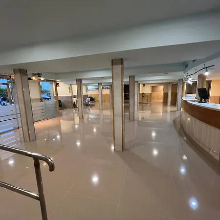 Paradise Hotel 3*
