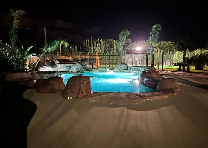 Отель Paradise