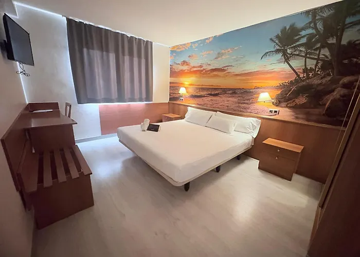 Отель Paradise 3*