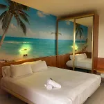 Paradise Hotel 3*