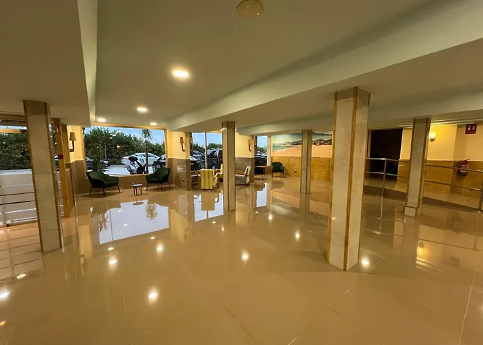 Paradise Hotel Cambrils